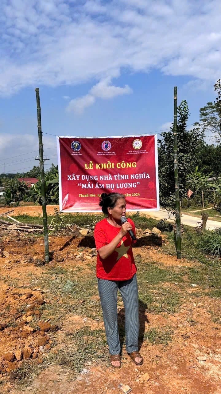 Bà Lang Thị Hằng xúc động nói lời cảm ơn