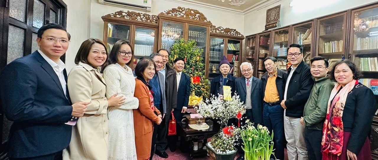 Hội đồng họ Lương Việt Nam và Hội đồng họ Lương Hà Nội chúc tết, trao đổi công việc họ với Hòa thượng, Tiến sĩ Thích Thanh Quyết – Đại biểu Quốc hội, Phó Chủ tịch Hội đồng Trị sự Giáo hội Phật giáo Việt Nam, Trưởng ban Giáo dục Phật giáo Trung ương, Viện trưởng Học viện Phật giáo Việt Nam tại Hà Nội