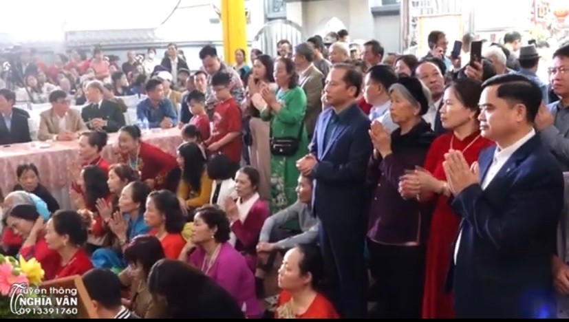 Dâng hương Đền thờ Trạng nguyên Lương Thế Vinh