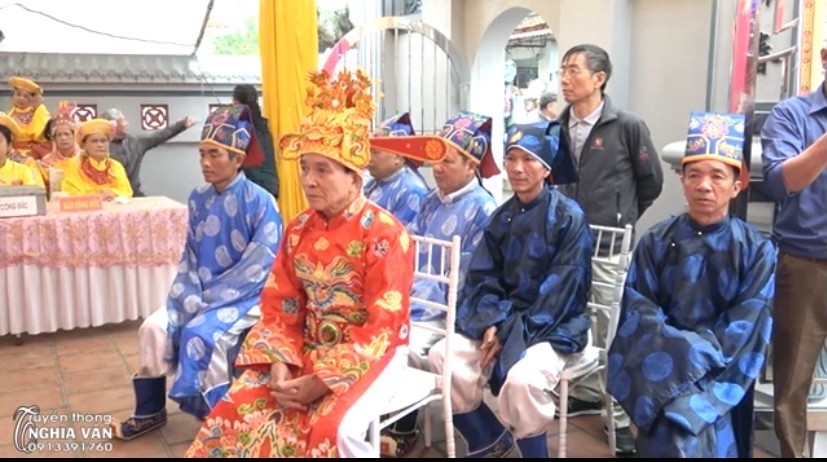 Chuẩn bị tế lễ trong dịp Khánh thành Đền thờ Trạng nguyên Lương Thế Vinh (ảnh Truyền thông Nghĩa Vân)