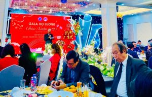 Ông Lương Đức Kỳ - Chủ tịch Hội đồng họ Lương phát biểu chào mừng, chúc Tết và kêu gọi ủng hộ Chương trình Tết ấm tình thương họ Lương Việt Nam Ất Tỵ 2025